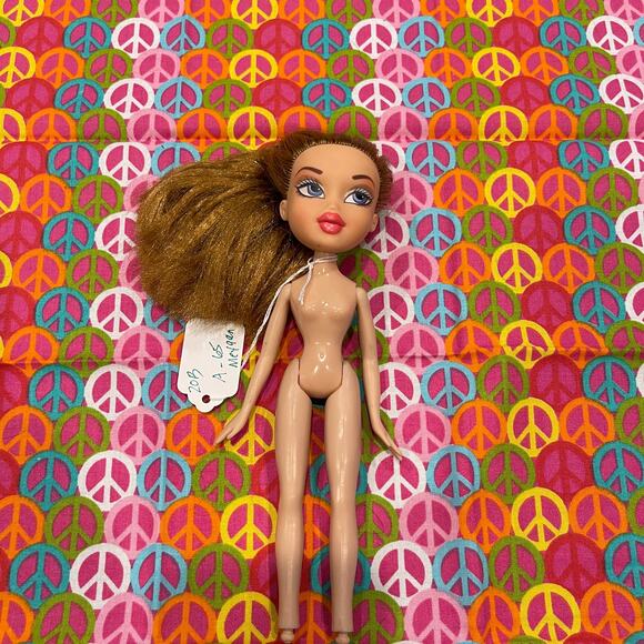 Bratz Meygan Doll Lot 20B #65 - Picture 2 of 5